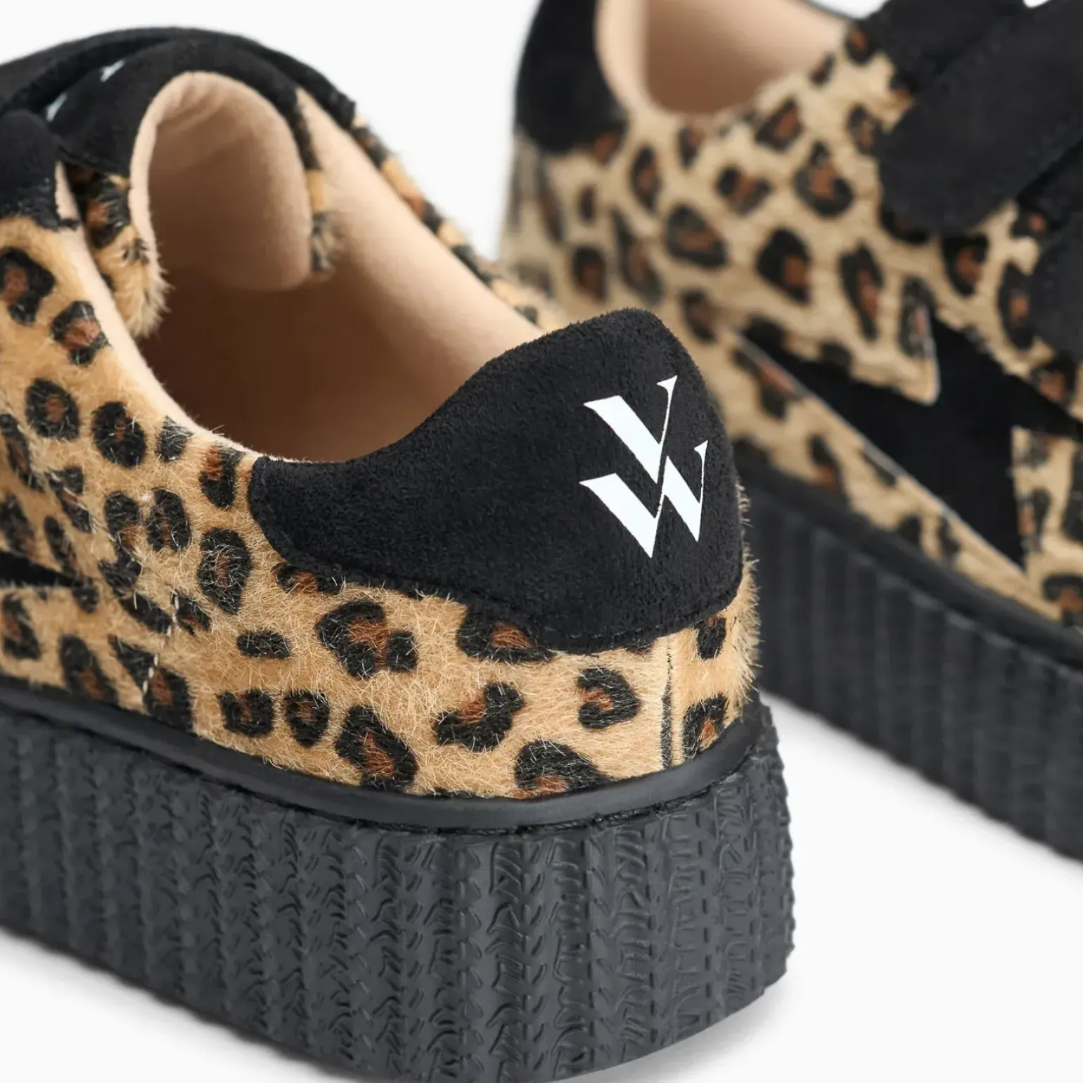 Baskets éclair Alia léopard beige et noir à scratchs