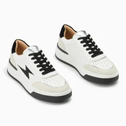 Baskets éclair Amelia blanc et noir à lacets