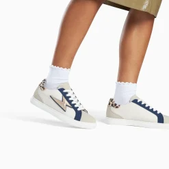 Baskets éclair Gaëlle blanc et marine à lacets