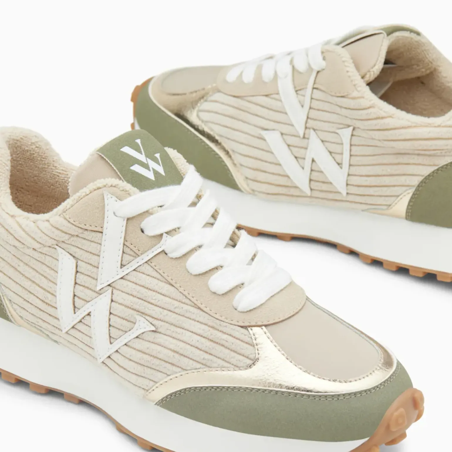 Baskets monogramme Athénaïs beige et kaki à semelle running