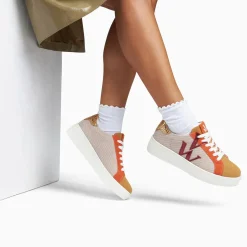 Baskets monogramme Gaïa beige et orange à lacets