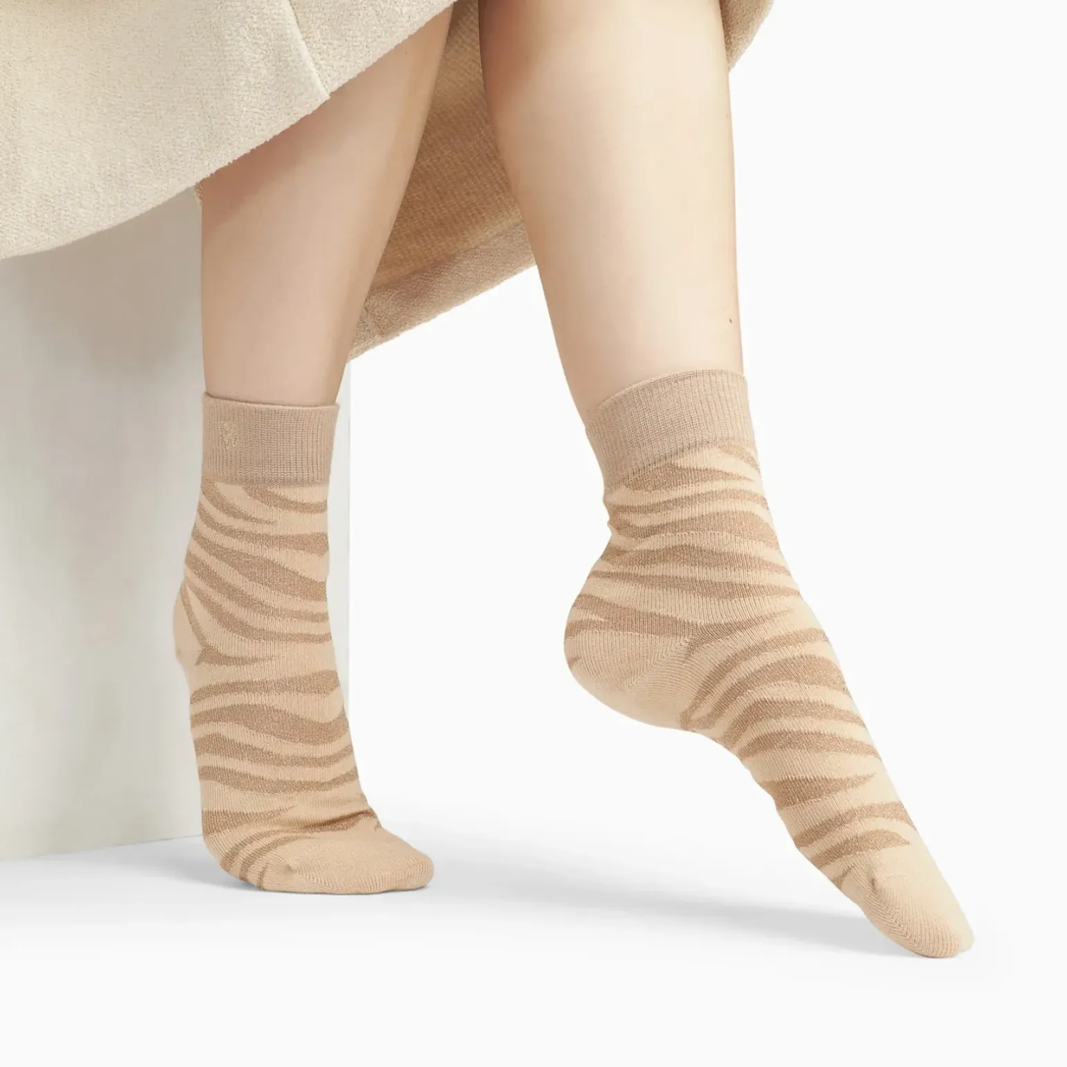 Chaussettes Brianna beige et zébré or