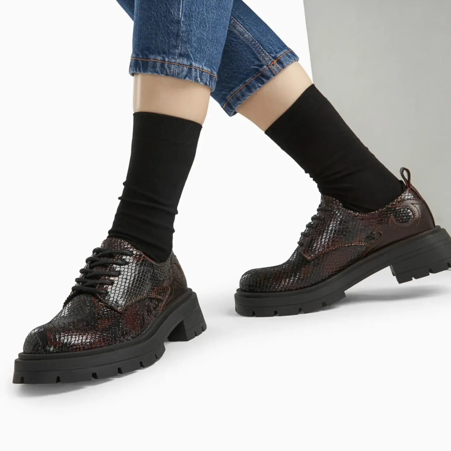 Derbies Meredith marron serpent à semelle crantée
