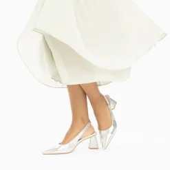 Escarpins slingback Lara argent à bout pointu