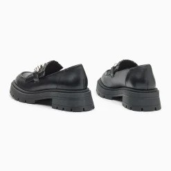 Mocassins Angèle noirs à chaîne argent et semelle crantée