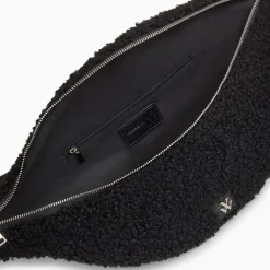 Sac banane oversize Annaelle noir en fausse fourrure