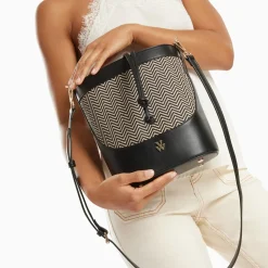Sac seau Maryline noir en raphia tressé