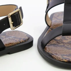 Sandales plates Astrid noires