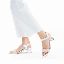 Sandales Veronica argent à bride en mesh rose