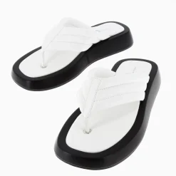 Tongs Inna blanches à semelle oversize